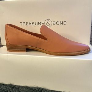 New Treasure & Bond Coral Pointed Leather Loafers Size 7.5